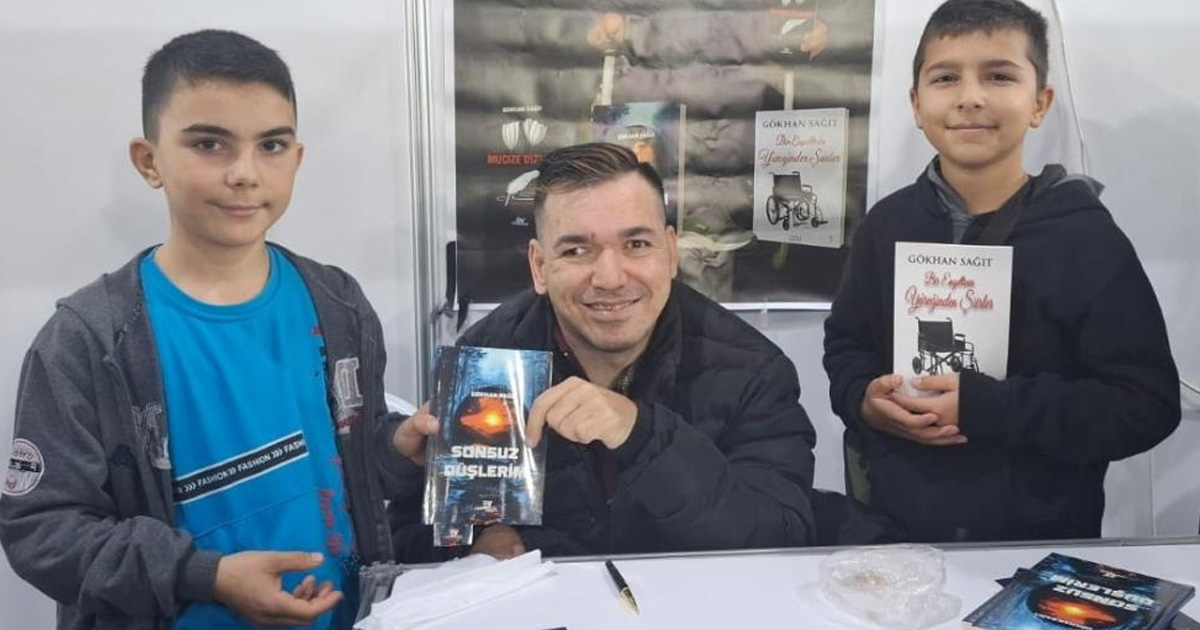 Engelsiz yazar okuyucularıyla bir araya geldi