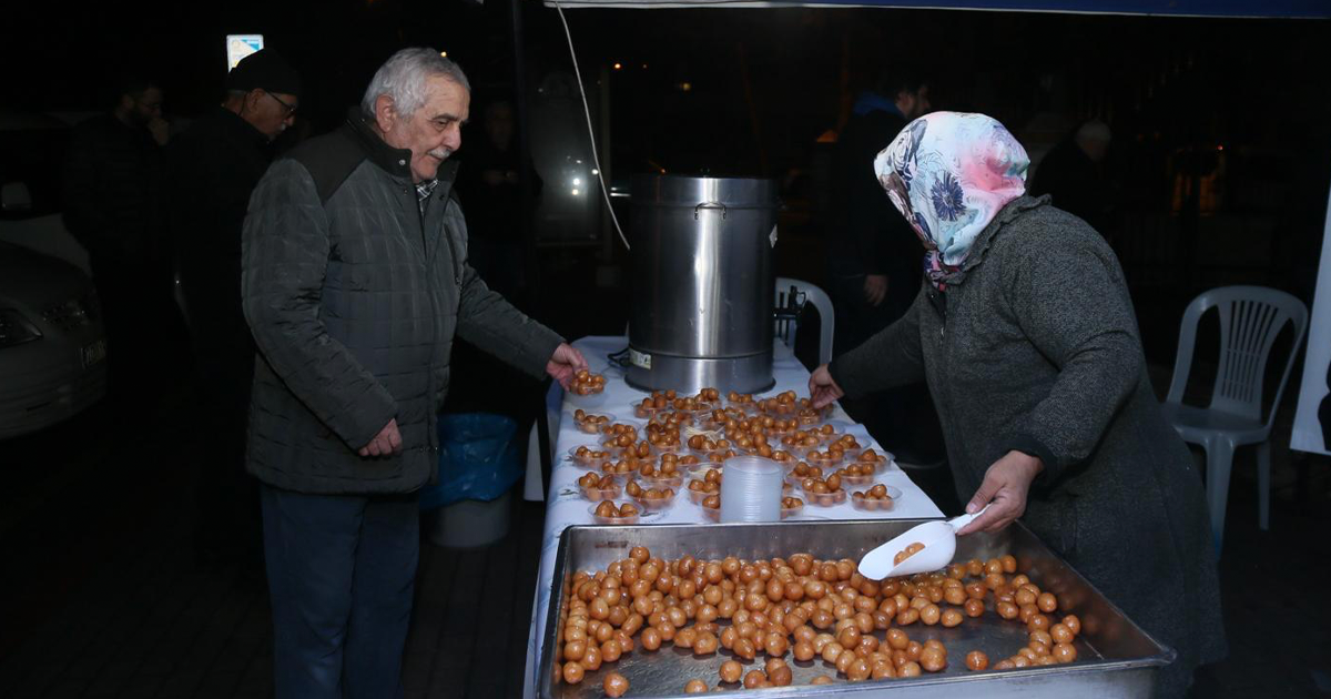 Pamukkale Belediyesi’nden camilerde lokma ve çay ikramı