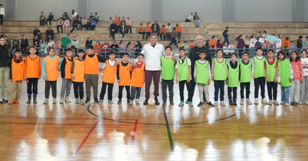 ‘Sınıflar Arası Futsal Turnuvası’nda heyecan sürüyor