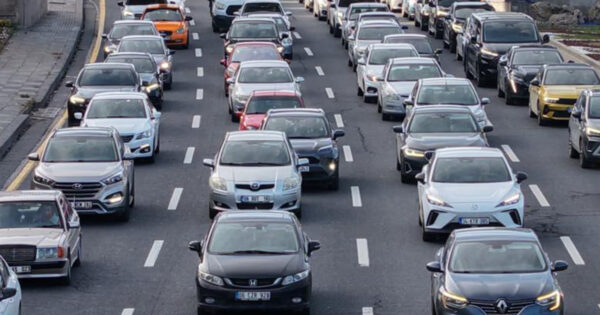 Denizli’de nüfus düşse de araç sayısı artmaya devam ediyor