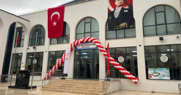 Hayırsever ailesinin Buldan’a yaptırdığı ikinci okul törenle açıldı