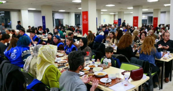 Pamukkale Üniversitesi’nde kampüs iftarı düzenlendi