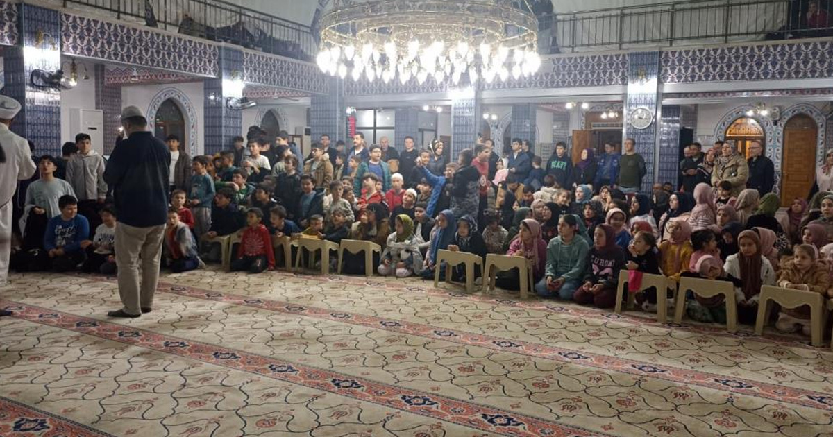 Kadir Gecesinde 271 çocukla anlamlı buluşma