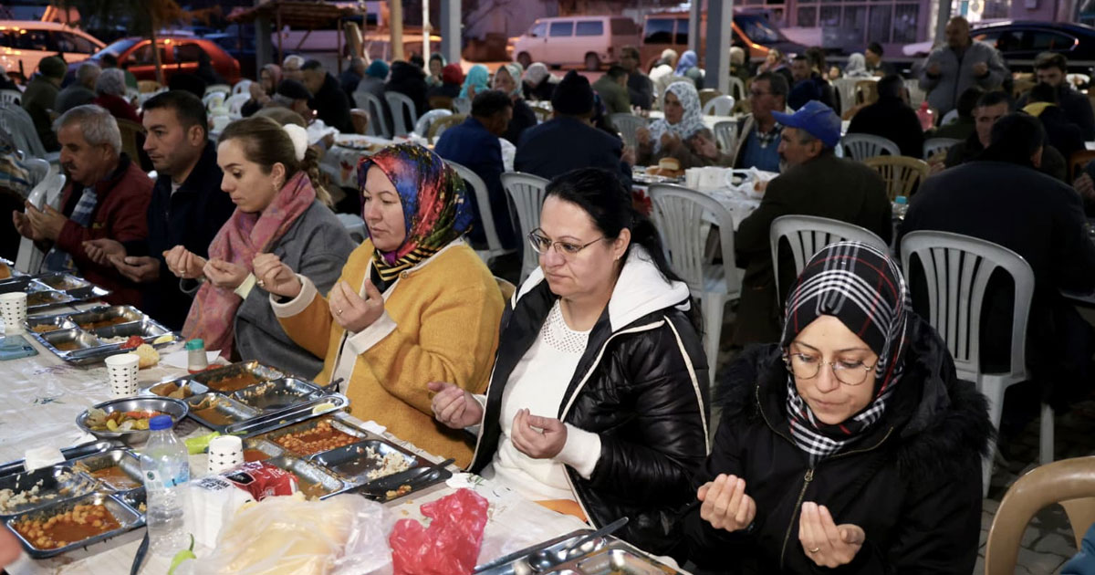 Çameli’nde bereket sofrası İmamlar’da kuruldu