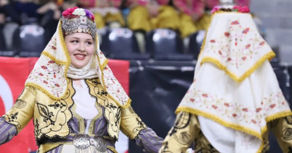 Halk dansları kursu başlıyor