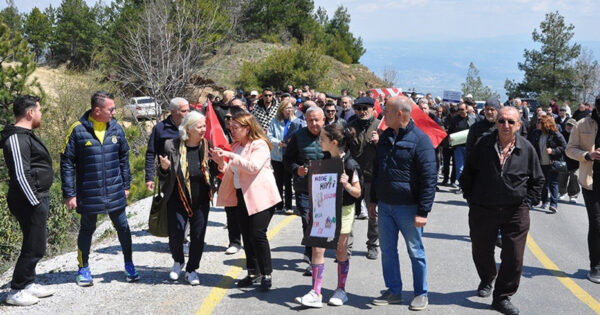 Buldan’da göstericiler maden sahasında yürüyüş gerçekleştirdi