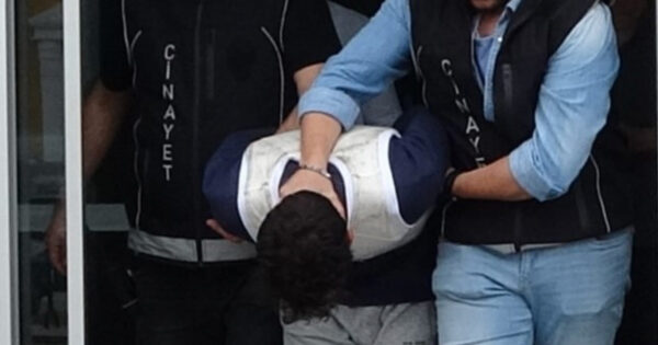 Yaşlı adamı tarlada bıçaklayarak öldüren şüpheli yakalandı 
