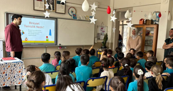 Babadağ’da dünya el hijyeni günü kapsamında farkındalık etkinlikleri düzenlendi