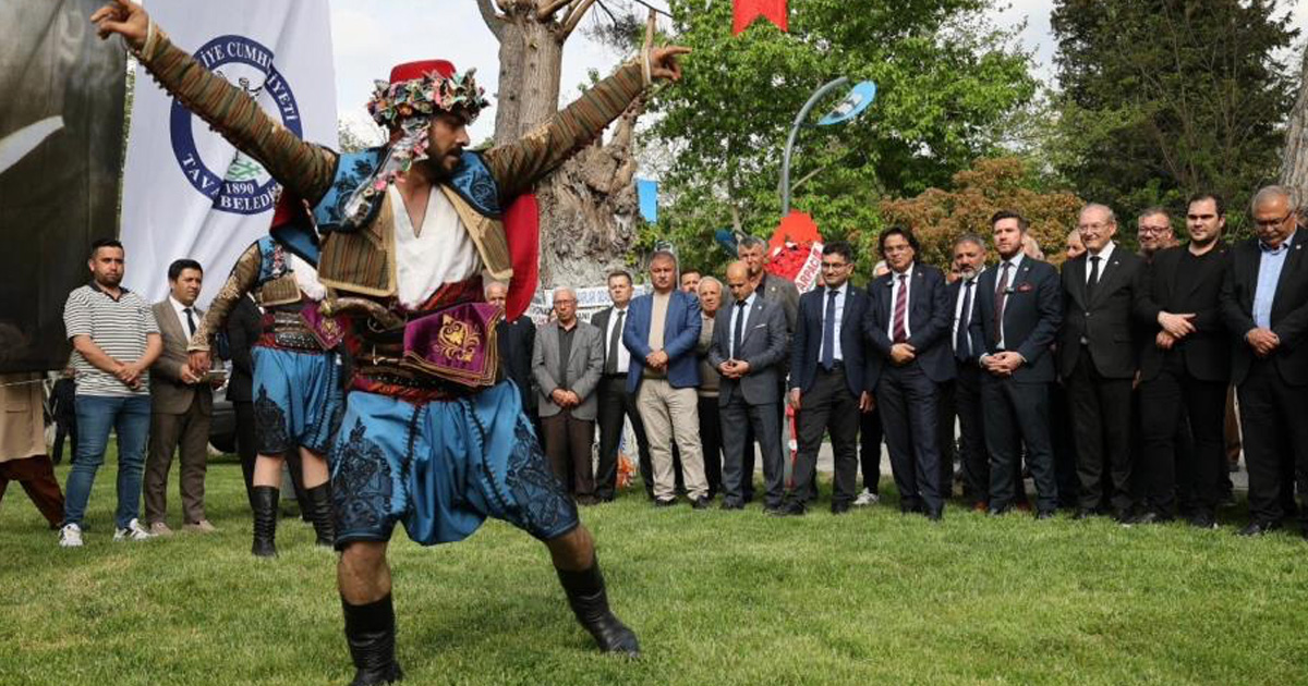 Tavas Belediye tarafından hayata geçirilen 10 proje için toplu açılış töreni düzenlendi 