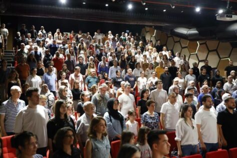 Merkezefendi Belediyesi Kent Tiyatrosu’nda yılsonu heyecanı