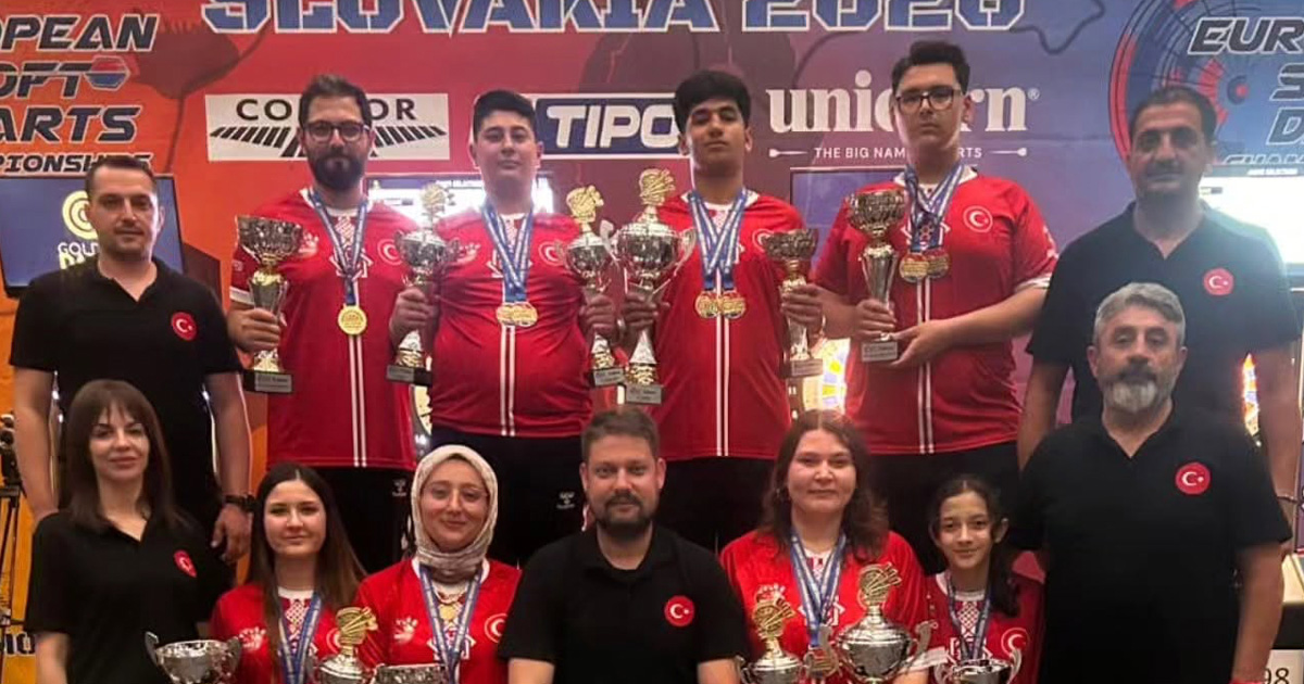Denizlili dartçılardan Avrupa’da çifte başarı