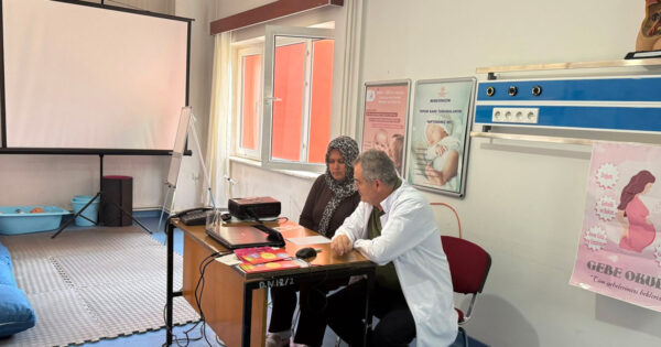 Denizli’de kadın muhtarlara koruyucu sağlık hizmetleri eğitimi