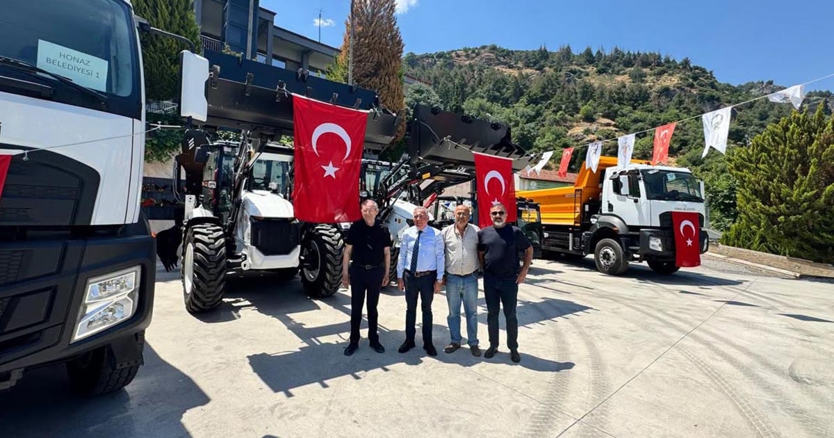 HONAZ BELEDİYESİ ARAÇ FİLOSUNU 6 YENİ ARAÇLA GÜÇLENDİRDİ