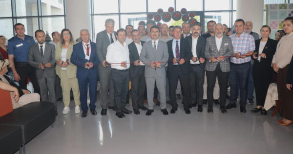 Acıpayam’da halk eğitim kursiyerleri yıl boyunca ürettiklerini sergiledi