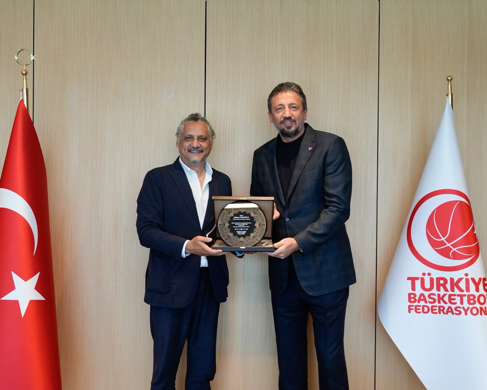 Denizli Basket’ten TBF Başkanı Türkoğlu’na ziyaret