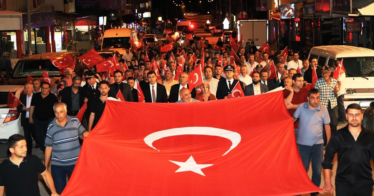 ÇAMELİ'NDE 15 TEMMUZ RUHU YAŞATILDI
