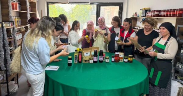 “GÜVENİLİR GIDA YOLCULUĞUNDA KADIN ELİ” PROJESİ TAMAMLANDI